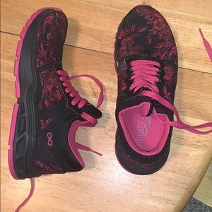 Infinity Cherokee shoes